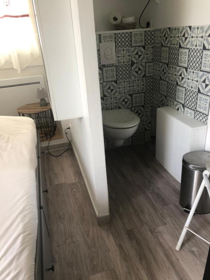 מאני-קור Studio 11M2 מראה חיצוני תמונה